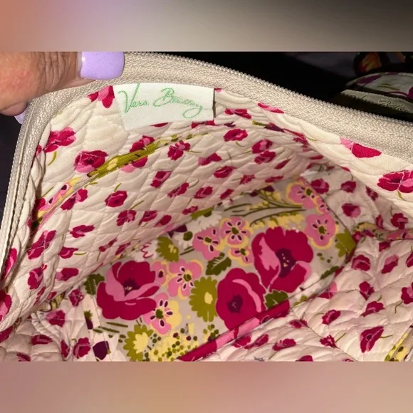 SOLD VERA BRADLEY PRELOVED CROSSBODY BAG ON THE GO USE AS GRAB AND GO bag - Picture 4 of 11